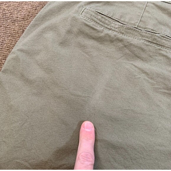 Columbia Chino Shorts‎ Mens 38x10 Flat Front Canvas Hiking Camping Outdoors - Picture 3 of 9